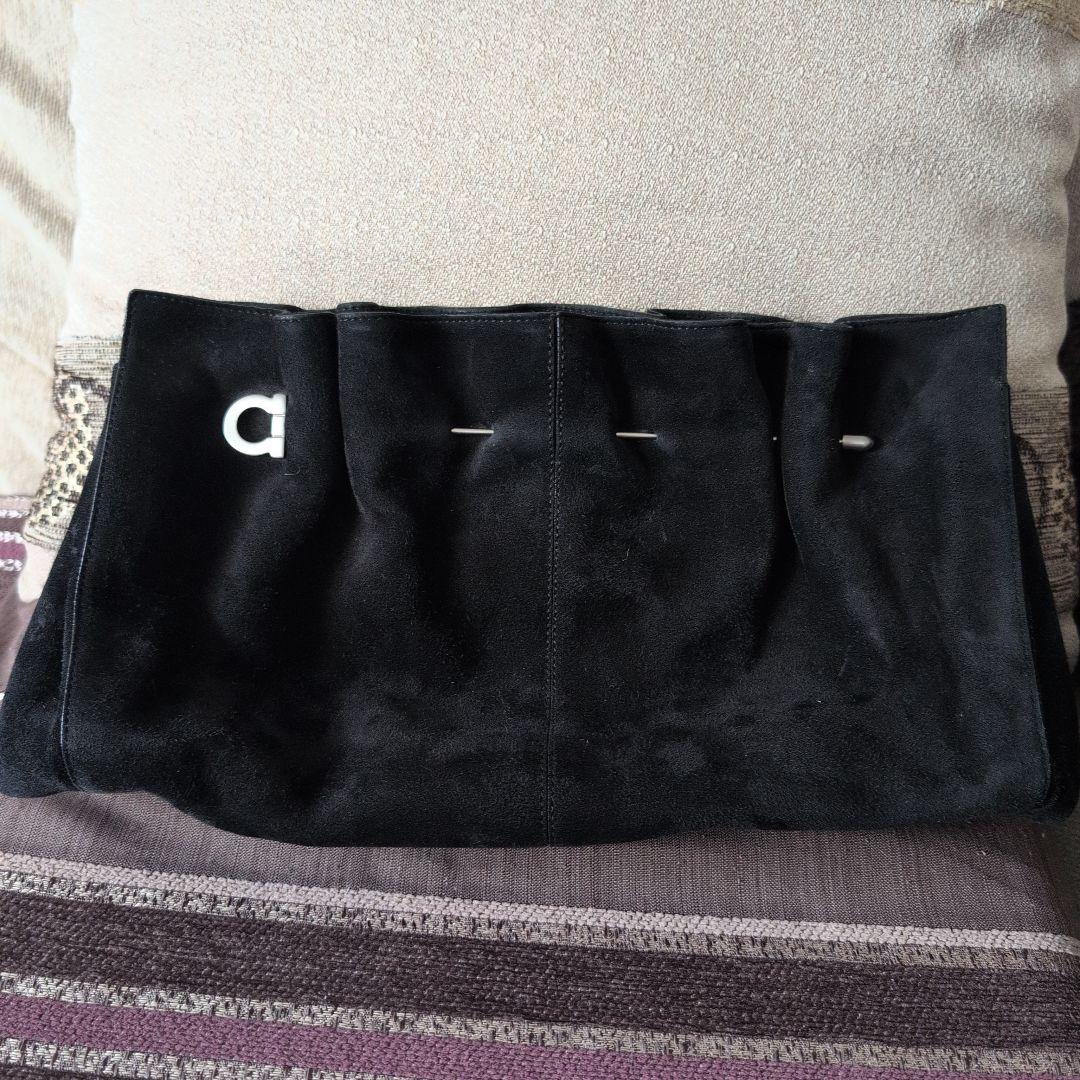 希少✨フェラガモ チェーンショルダーバッグ ガンチーニ スエード 黒