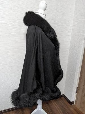 206　sagaフォックス　カシミヤ100％　ポンチョコート　マント　ストール