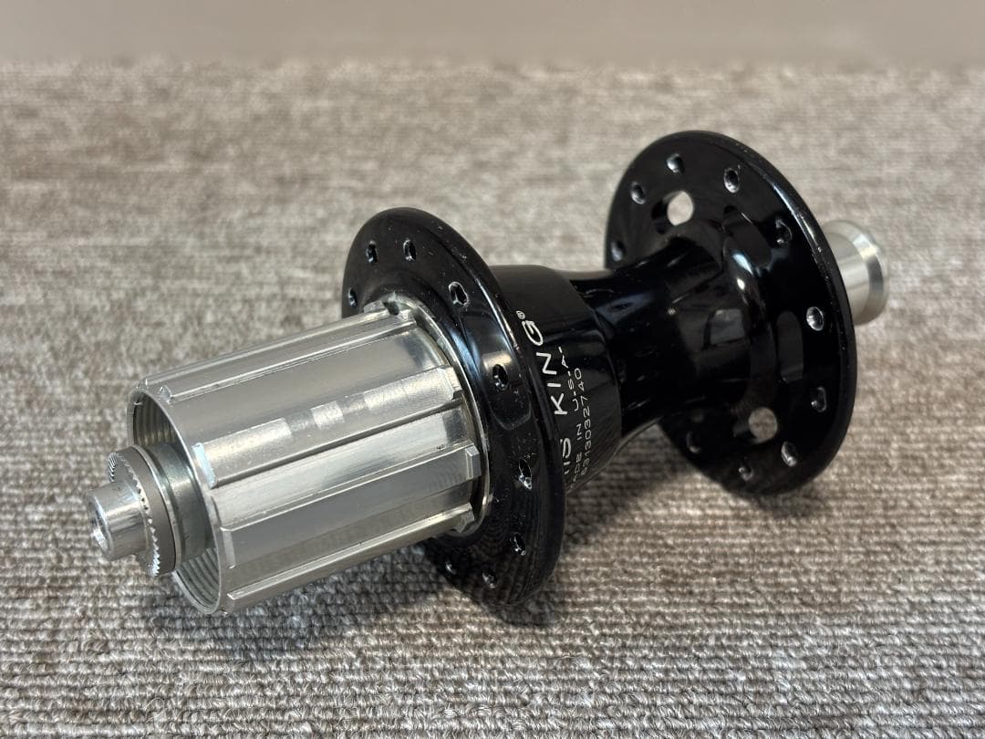 【美品】クリスキングChris King R45 24H リアハブ