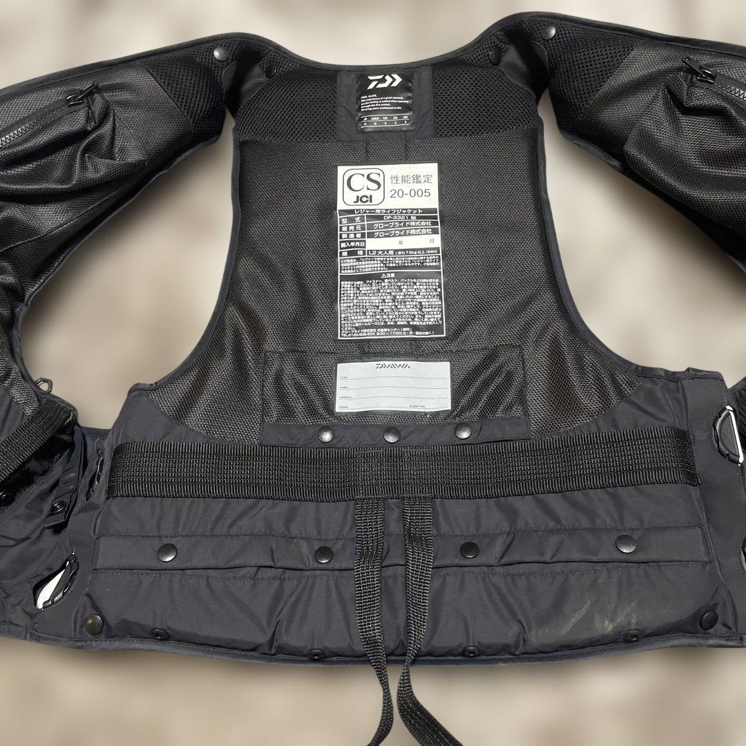 ダイワ バリアテックサイバーフロート　DF-3321 ライフジャケット 黒　M
