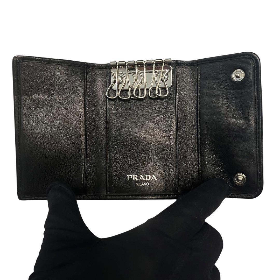 希少✨PRADA プラダ キーケース 6連 ナッパレザー ロゴ金具 ブラック