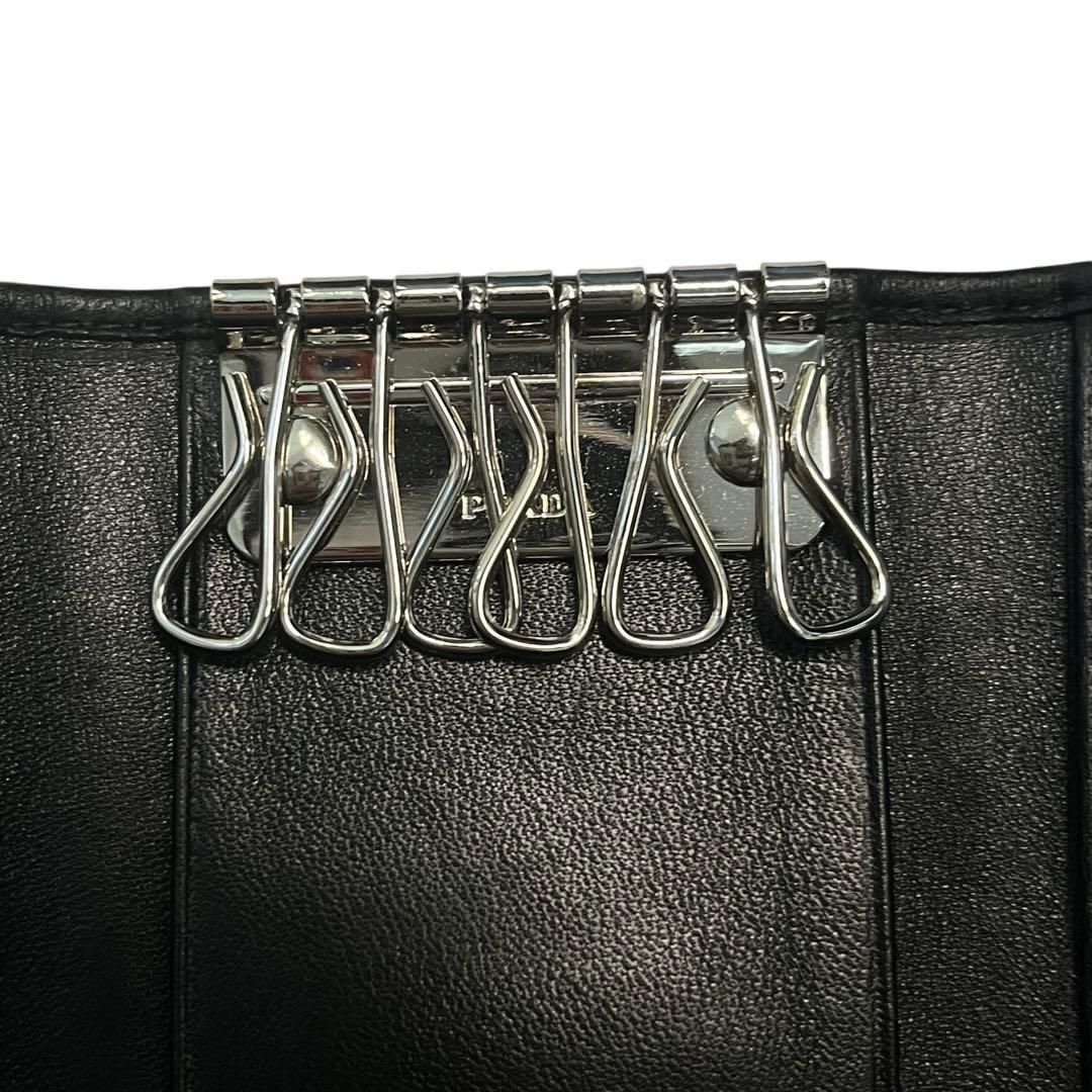 希少✨PRADA プラダ キーケース 6連 ナッパレザー ロゴ金具 ブラック