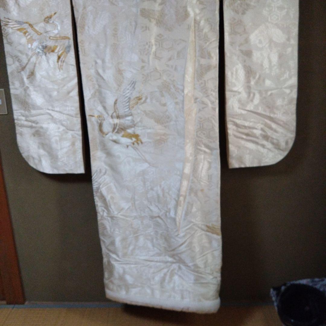 白地に総鶴柄の打ち掛け、着物打掛含む