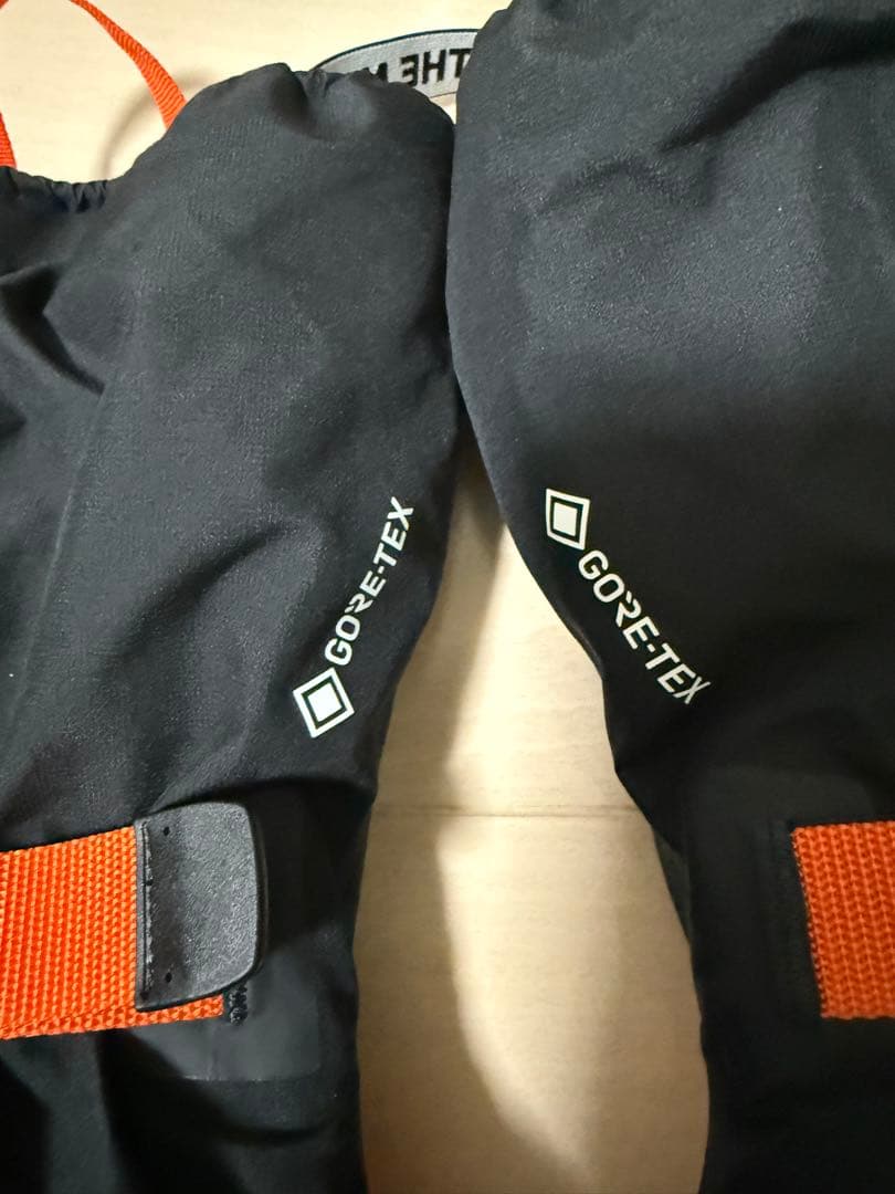 ノースフェイス　スノーグローブ Sサイズ ゴアテックス