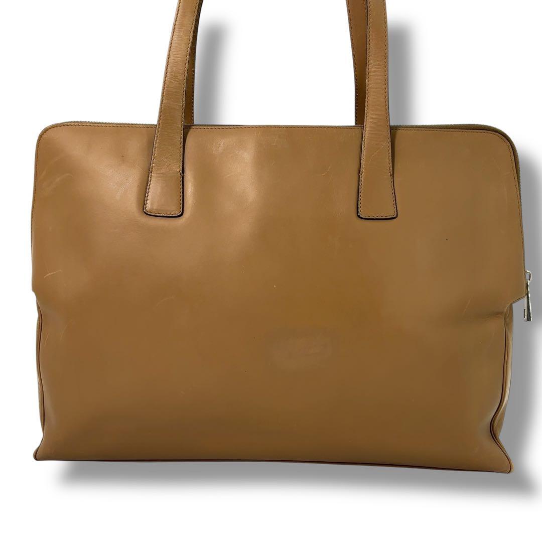 【美品】BALLY バリー　トートバック　レザー　金具　ロゴ　A4収納　肩掛け