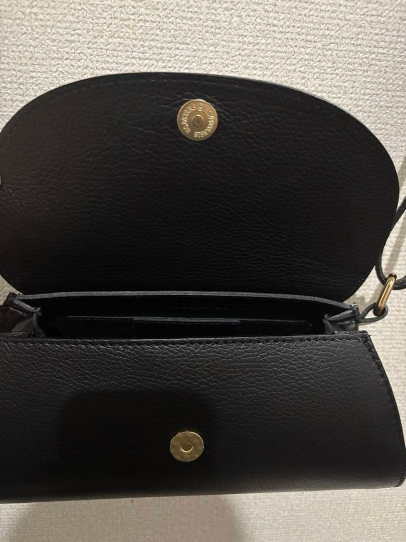 お値下げ！オウレンティ　ショルダーバッグ