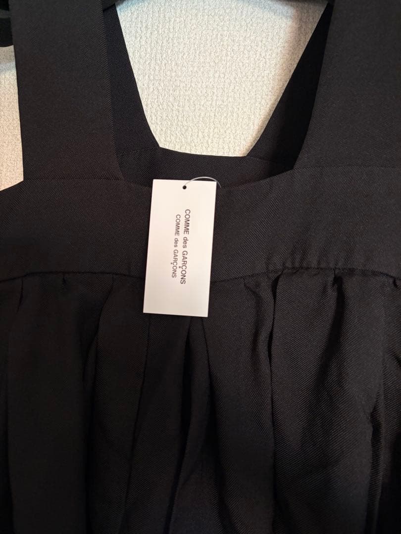 25FW コムデギャルソンコムデギャルソン ポリ縮 ジャンパースカート