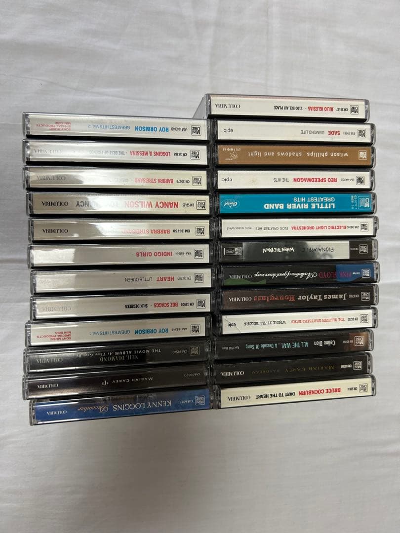 b*4様 ピンクフロイド、マライア、25枚の洋楽MDカセット纏めて