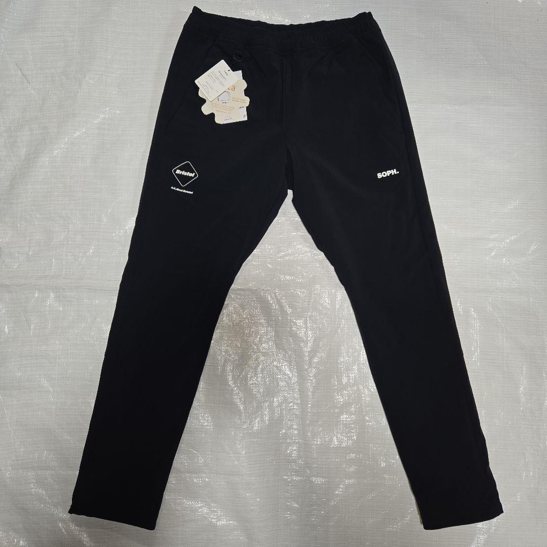 新品M黒・LYCRATRACKPANTS