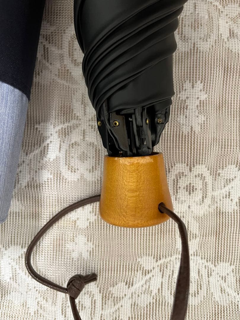 お値下げしました！サンバリア100 3段折りたたみ日傘