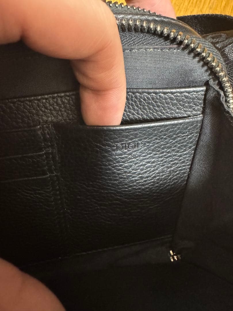 @Tomo　DIORジップ付きショルダーバッグ　モンクレ　ニットダウン