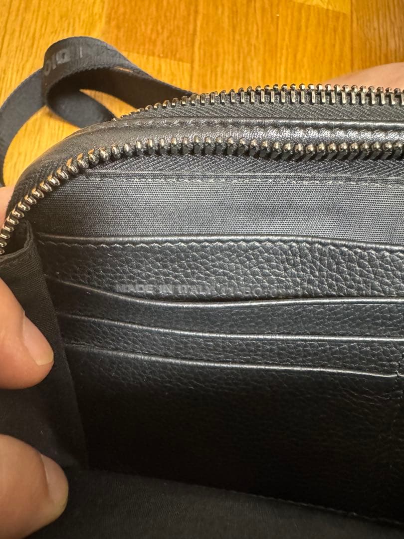 @Tomo　DIORジップ付きショルダーバッグ　モンクレ　ニットダウン