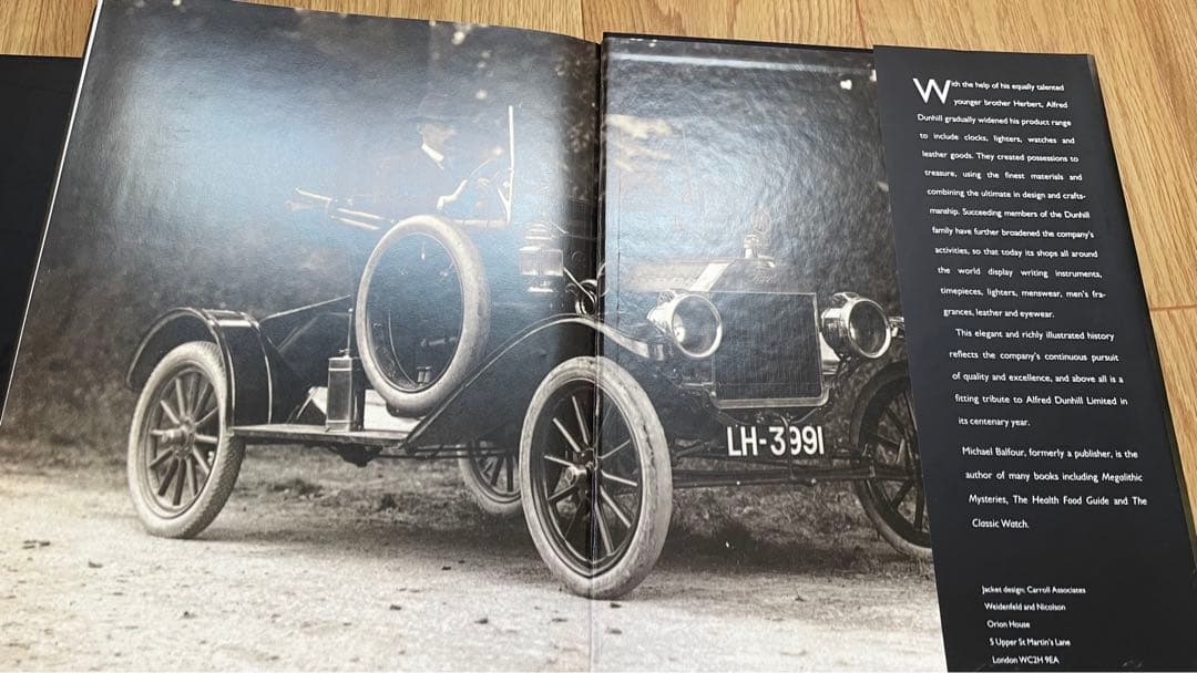 洋書 ALFRED DUNHILL ONE HUNDRED YEARS ANDMORE