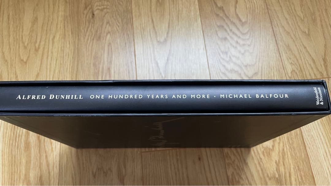 洋書 ALFRED DUNHILL ONE HUNDRED YEARS ANDMORE