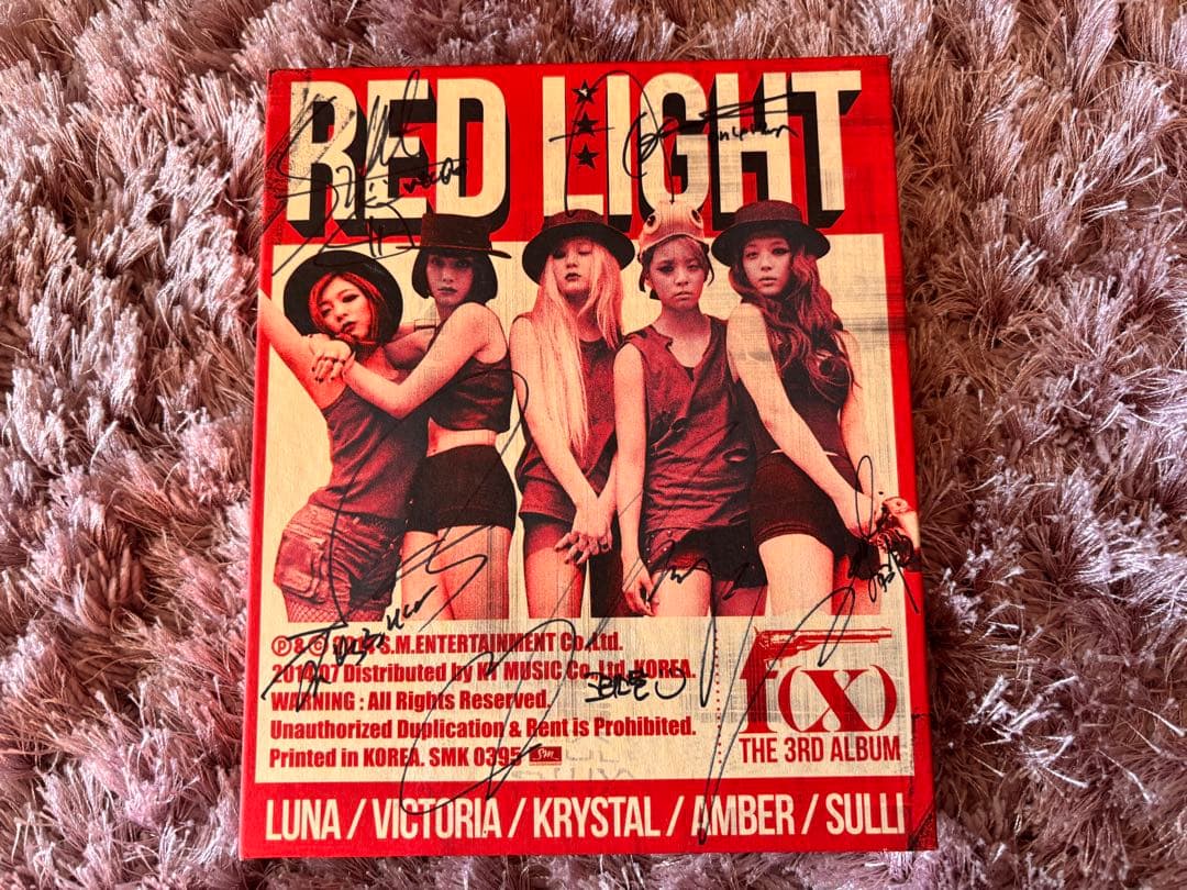 f(x) RED LIGHT サイン入り 3rdアルバム
