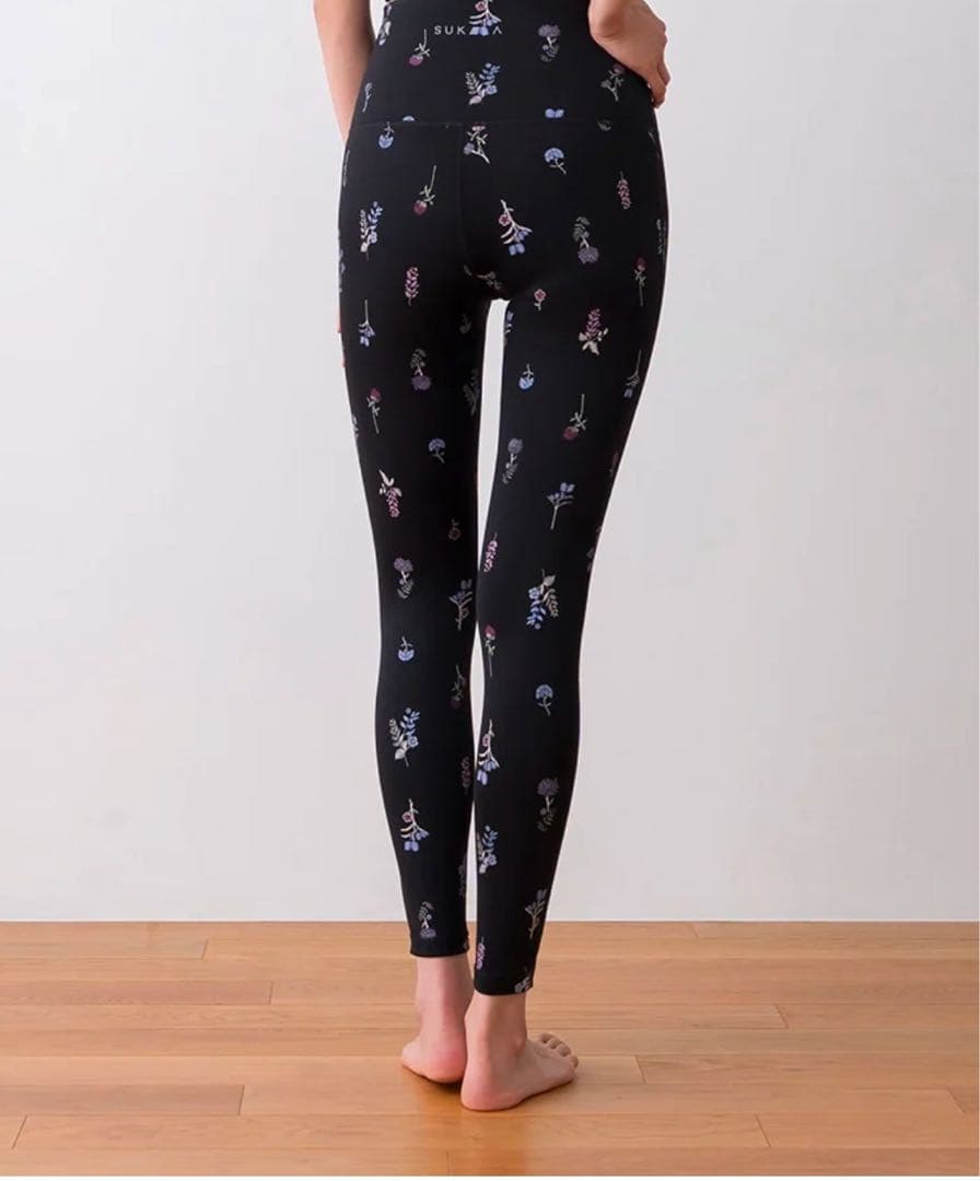 SUKALAフラワーブーケレギンス ブラック Sサイズ 新品 ヨガ LAVA