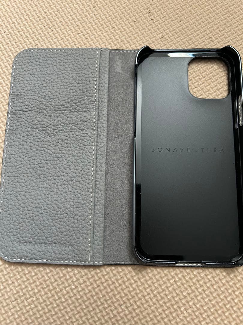 ボナペンチュラiPhoneケース