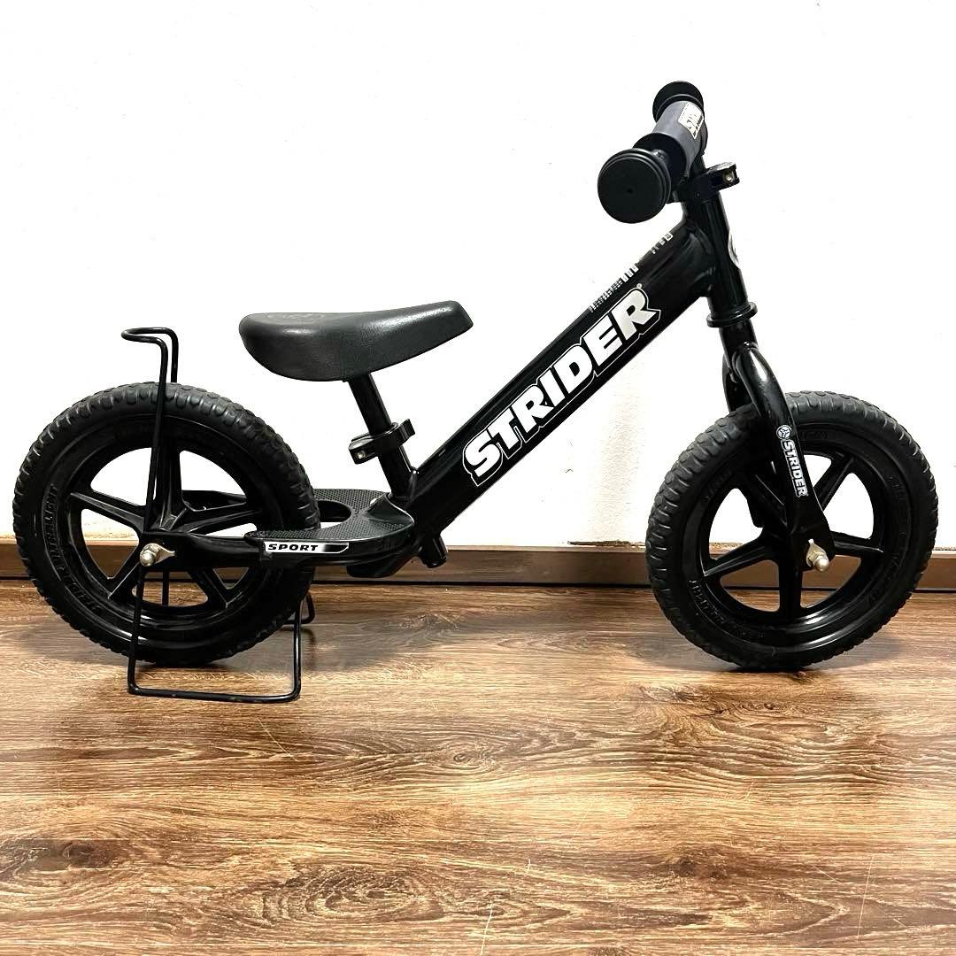 ひーちゃん　ストライダー スポーツ ブラック 12インチ 付属品多数
