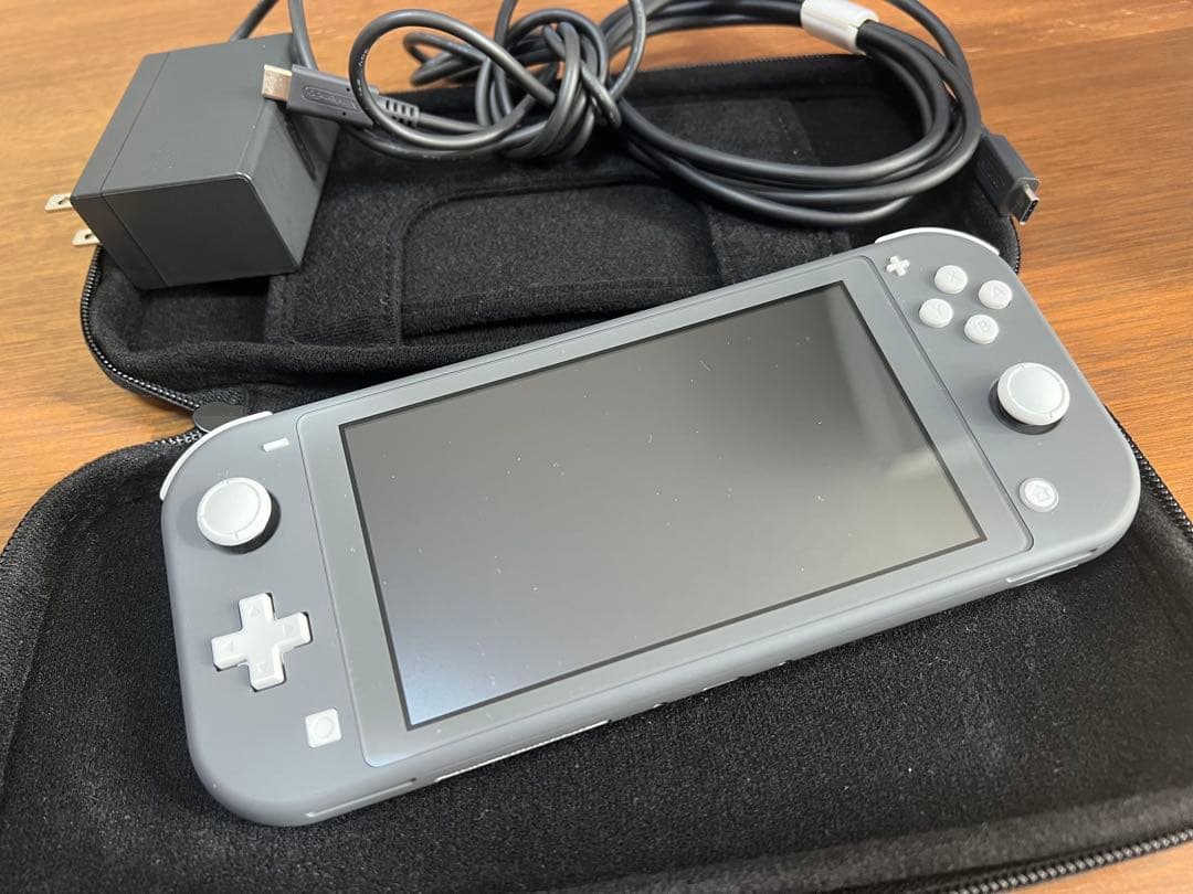 Nintendo Switch Liteあつまれどうぶつの森ソフトセット