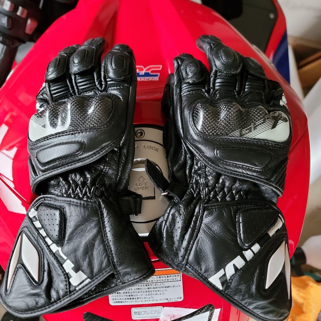 rsTAICHI グローブ アルパインスターズ　ダイネーゼ　カーボン