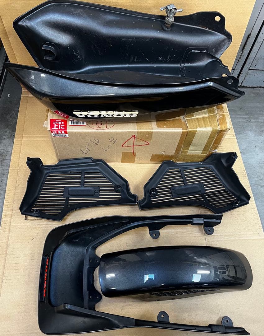 外装一式 CB250N CB400N スーパーホーク 美品 アルフィン セット