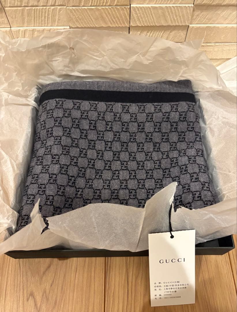 【新品】グッチ　メンズマフラー