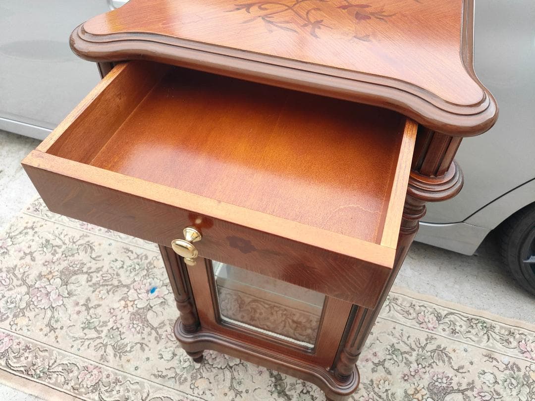 象嵌入り(イタリア製)コンソール☆ガラスショーケース☆コレクション収納(美品)