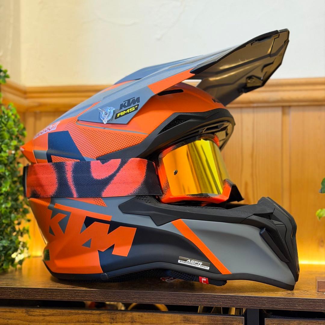 AIROH アイロー　KTM strycker サイズL 2023