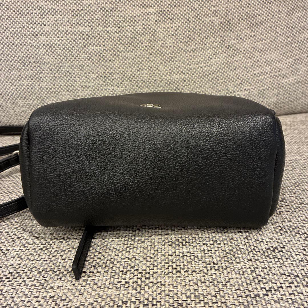 美品  MINIMAL MONO TINA BAGブラック