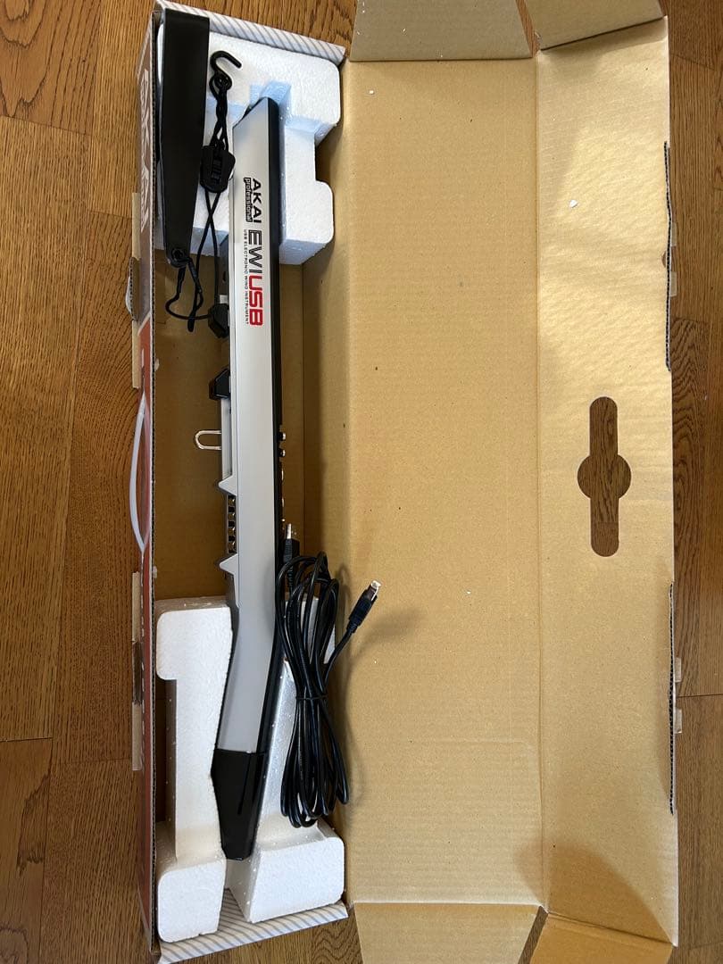 AKAI professtional EWI USB （訳あり）とEWI本２冊