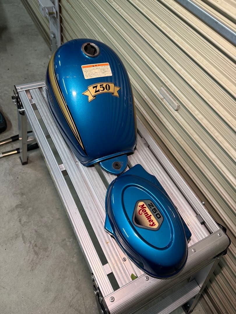 ホンダモンキー純正タンク、サイドカバーセット