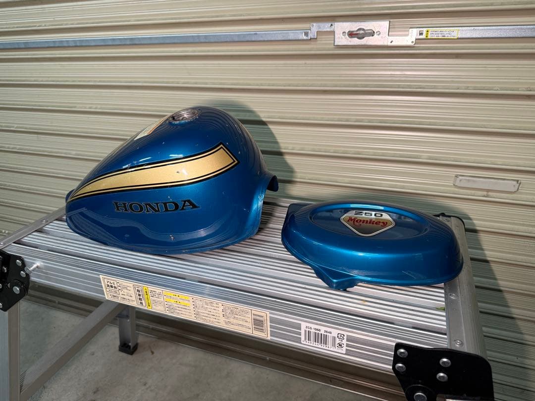 ホンダモンキー純正タンク、サイドカバーセット