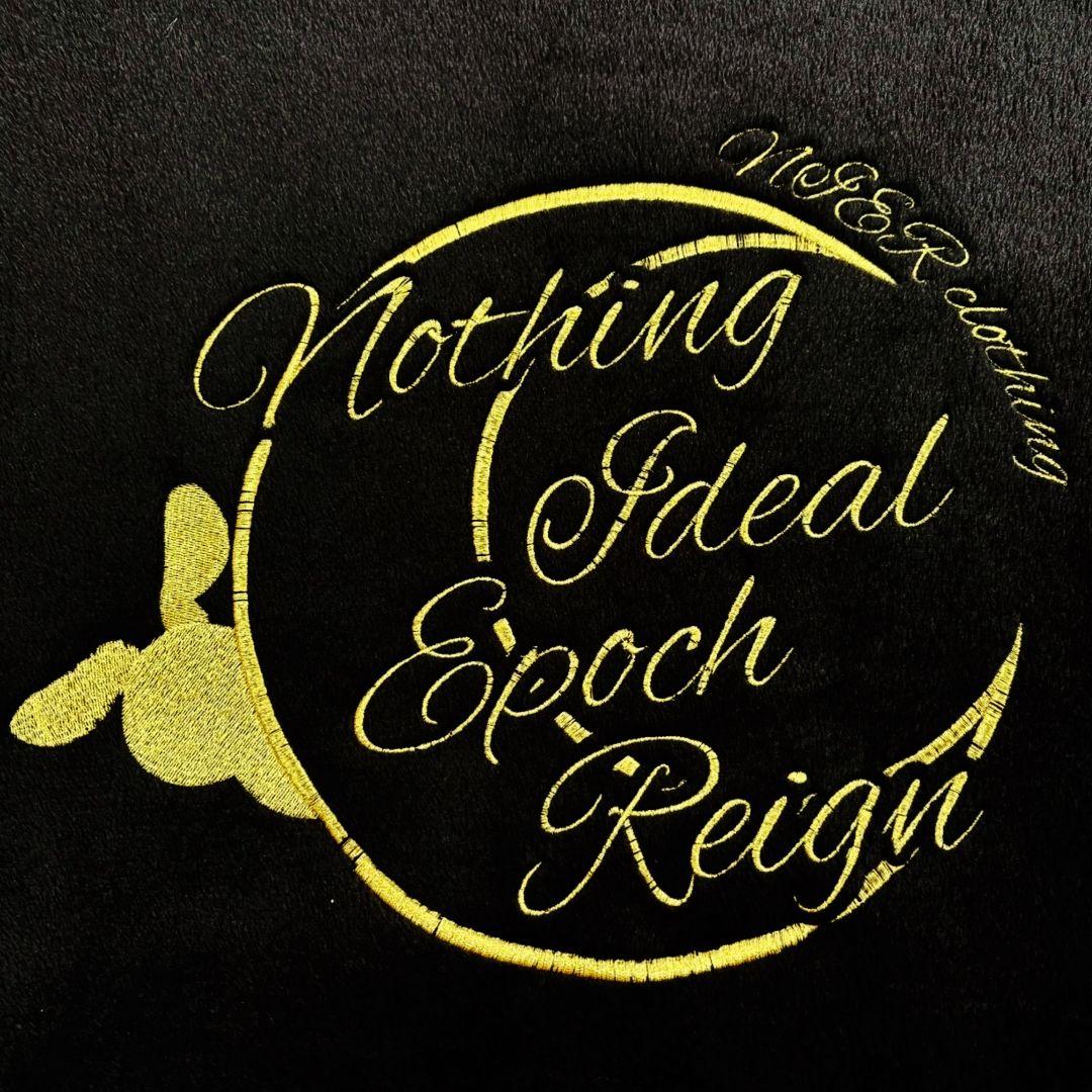 高品質×全刺繍さらふわプルオーバーパーカー【CRESCENT MOON】