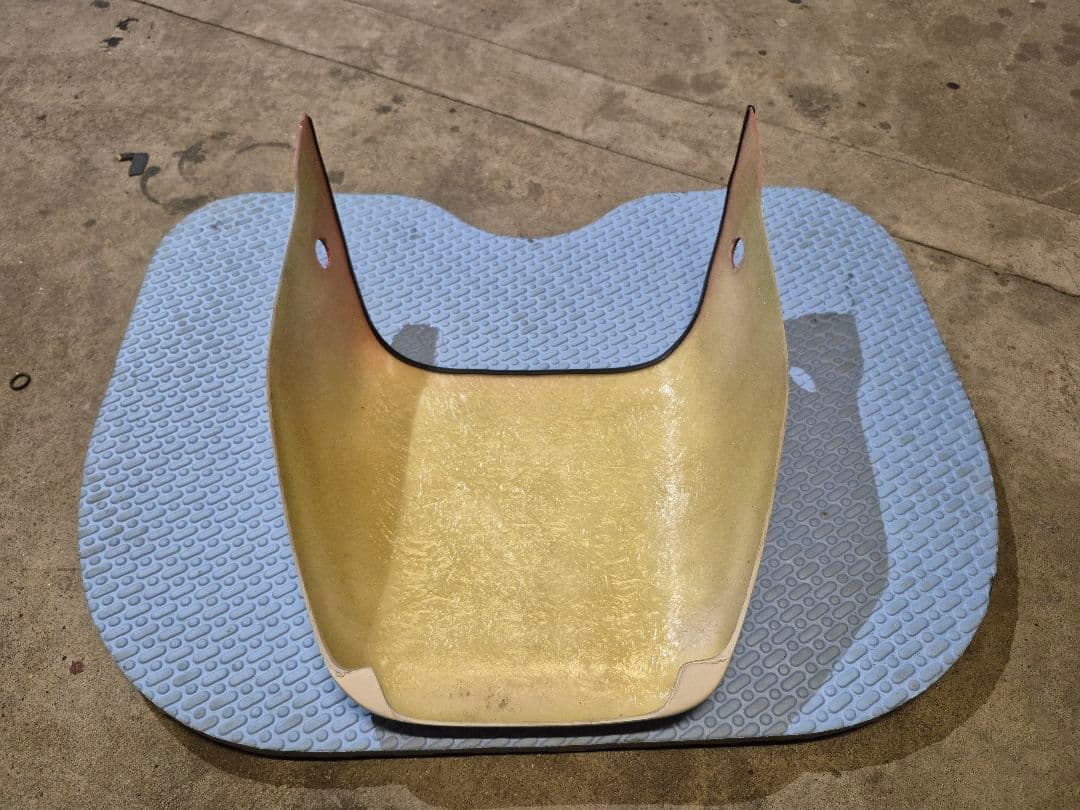 FTR223 　タンク　シートカウル　セット