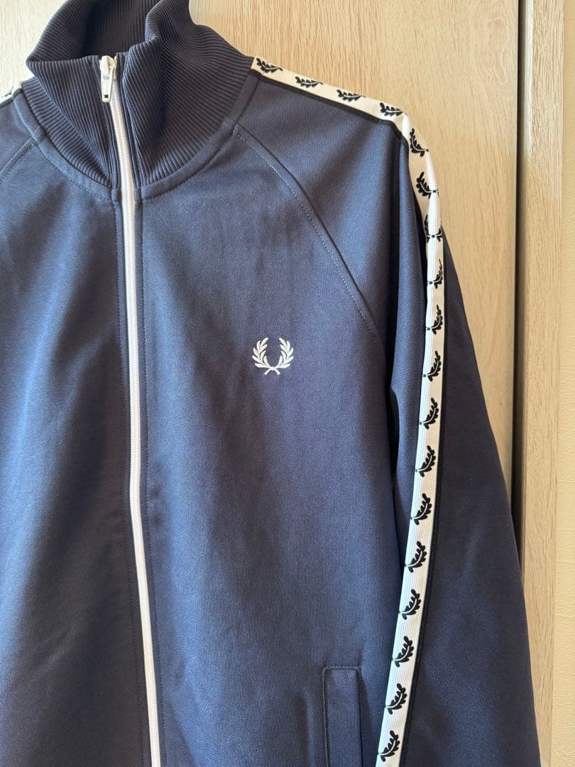 ⭐︎オモティカル⭐︎FRED PERRY トラックジャケット S ダークブルー