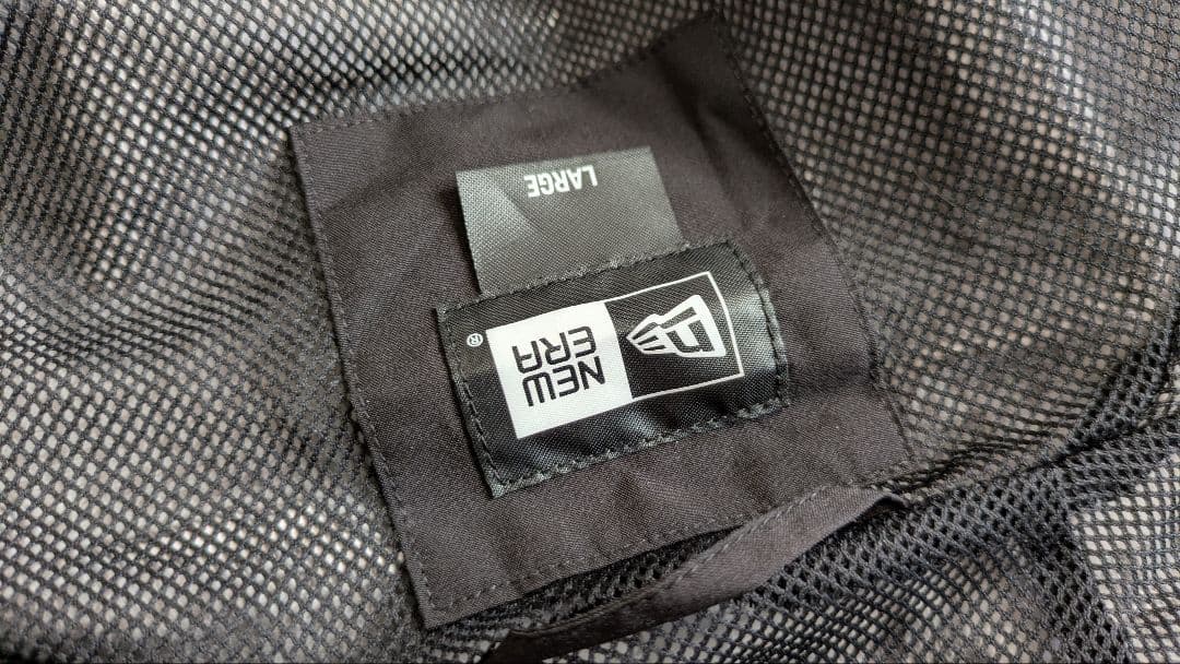 ニューエラ　シャカシャカ黒セットアップ上下　パンツ　ジャケット