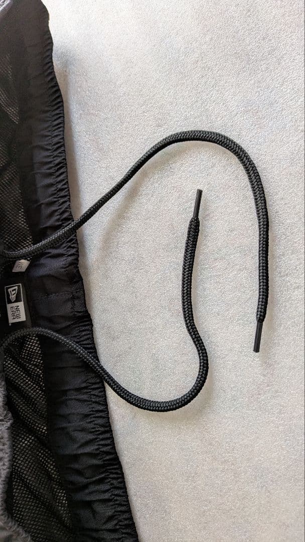 ニューエラ　シャカシャカ黒セットアップ上下　パンツ　ジャケット