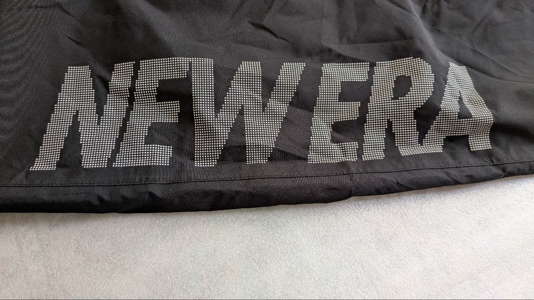 ニューエラ　シャカシャカ黒セットアップ上下　パンツ　ジャケット