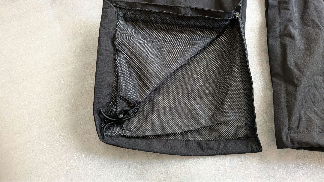 ニューエラ　シャカシャカ黒セットアップ上下　パンツ　ジャケット