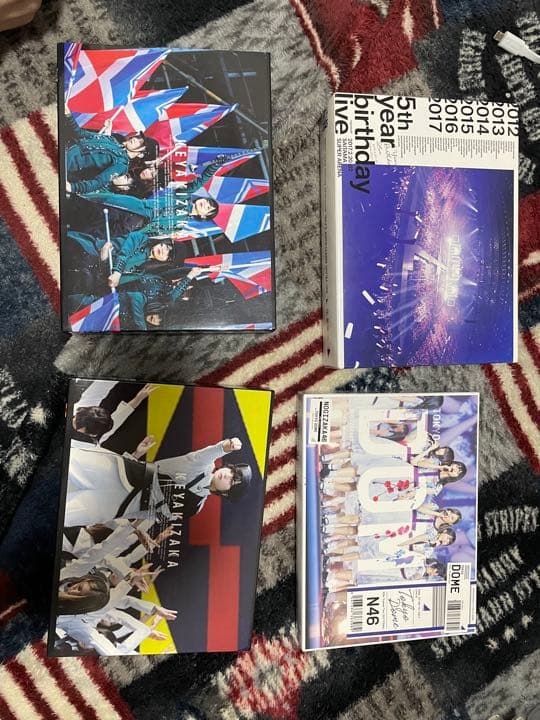 乃木坂と欅坂のライブDVD