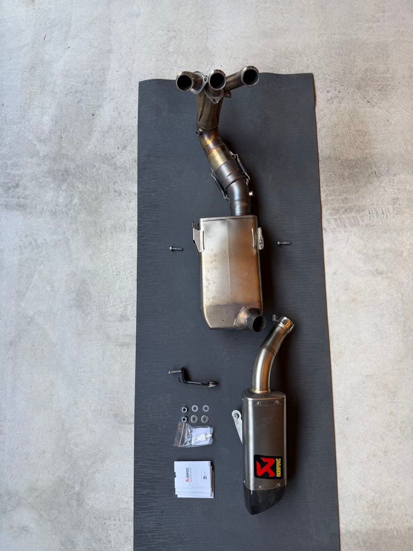 パーツ Akrapovic Racing Homologated Exhaust