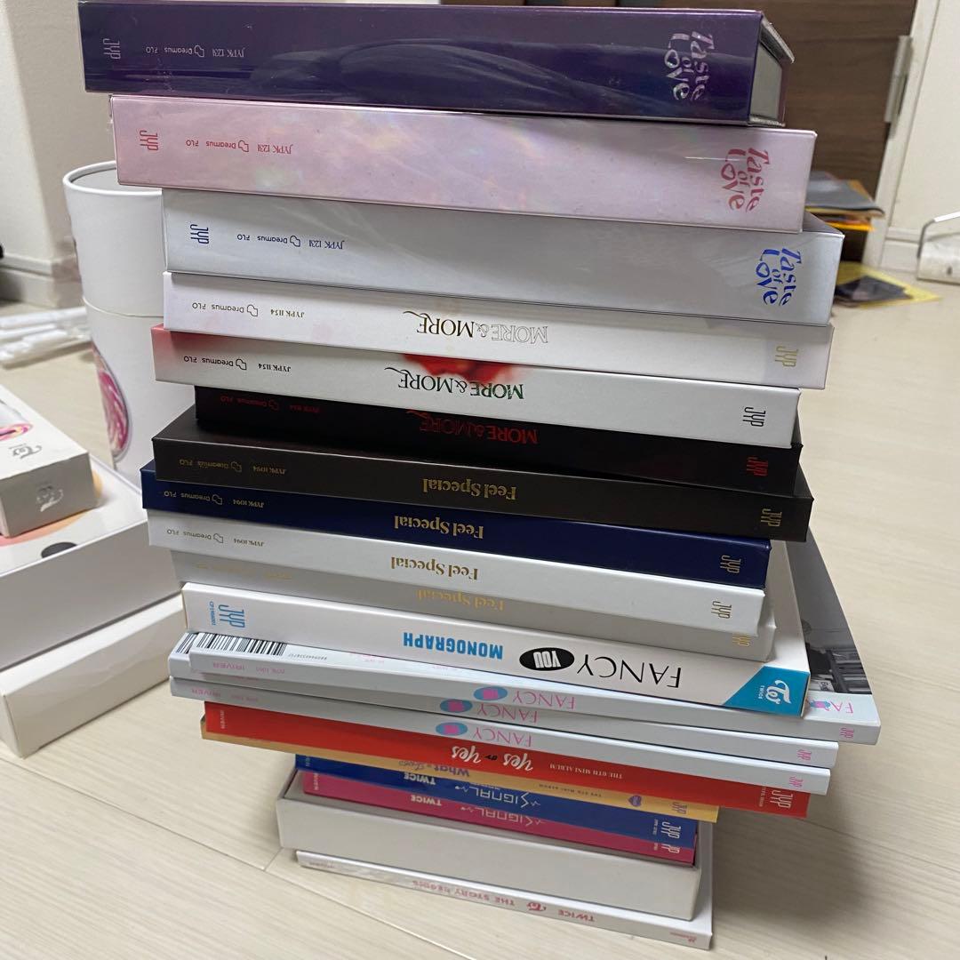 TWICE 複数アルバムセット　おまけ付き