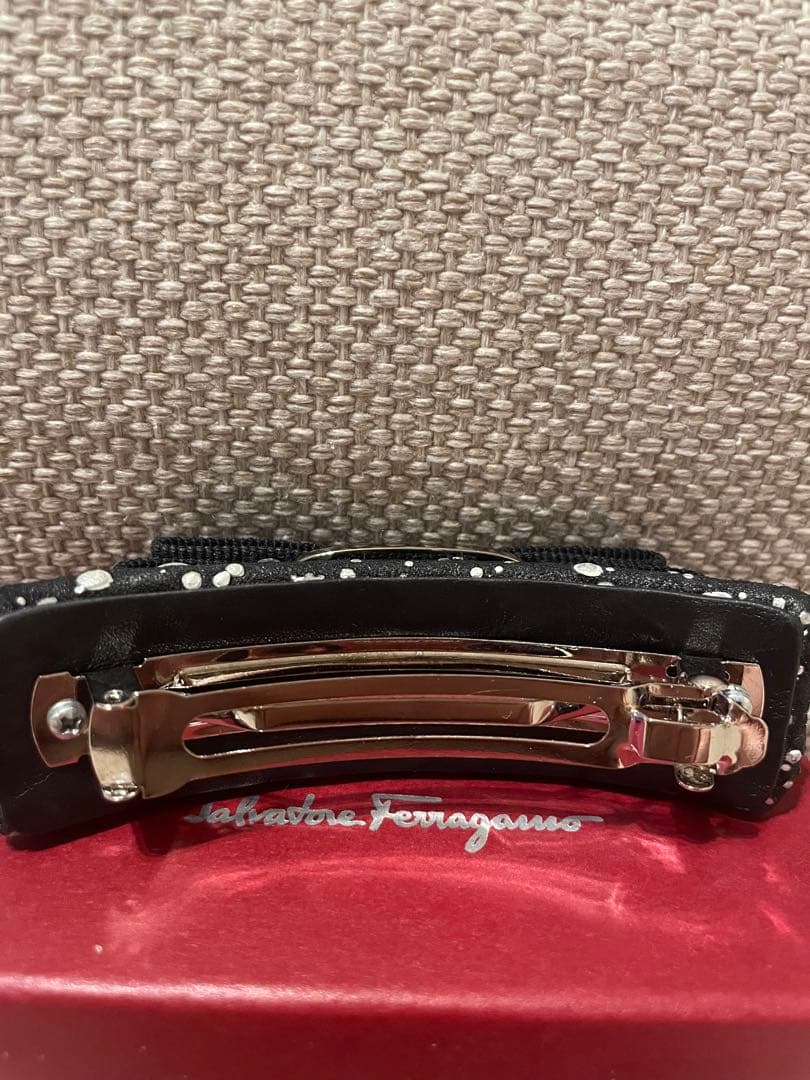 フェラガモ　バレッタ