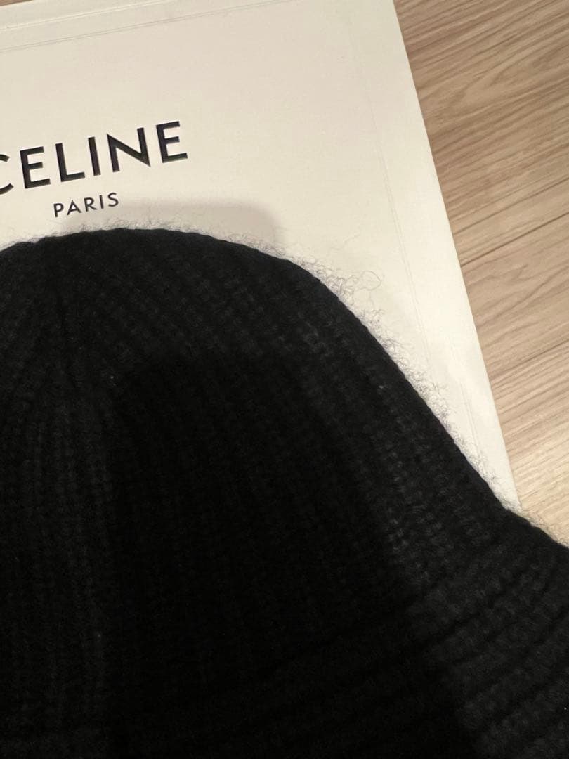 セリーヌ バケットニットハット