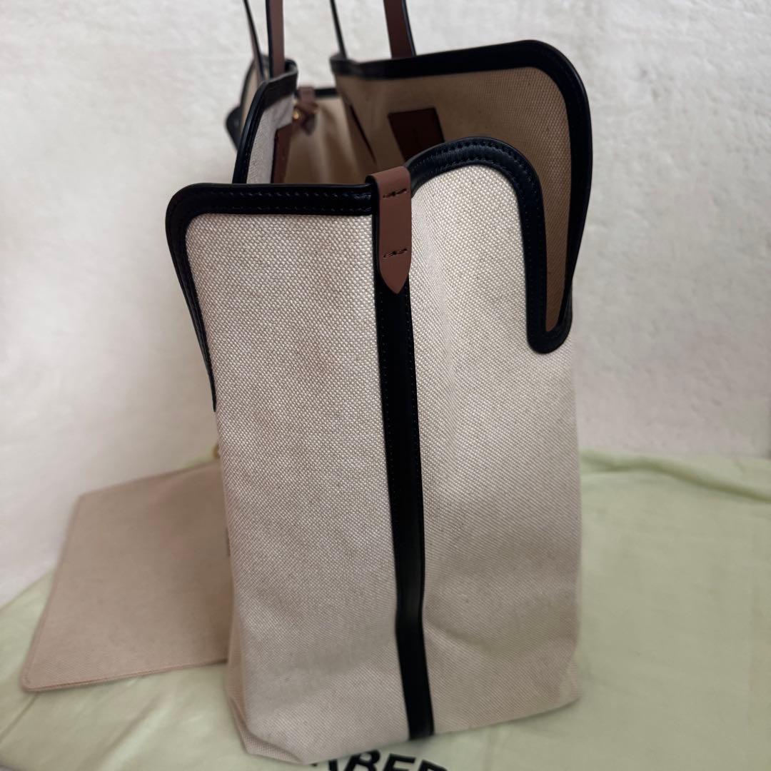 BURBERRY ラージ　ソフトベルト　トート　キャンバス　レザー　大容量