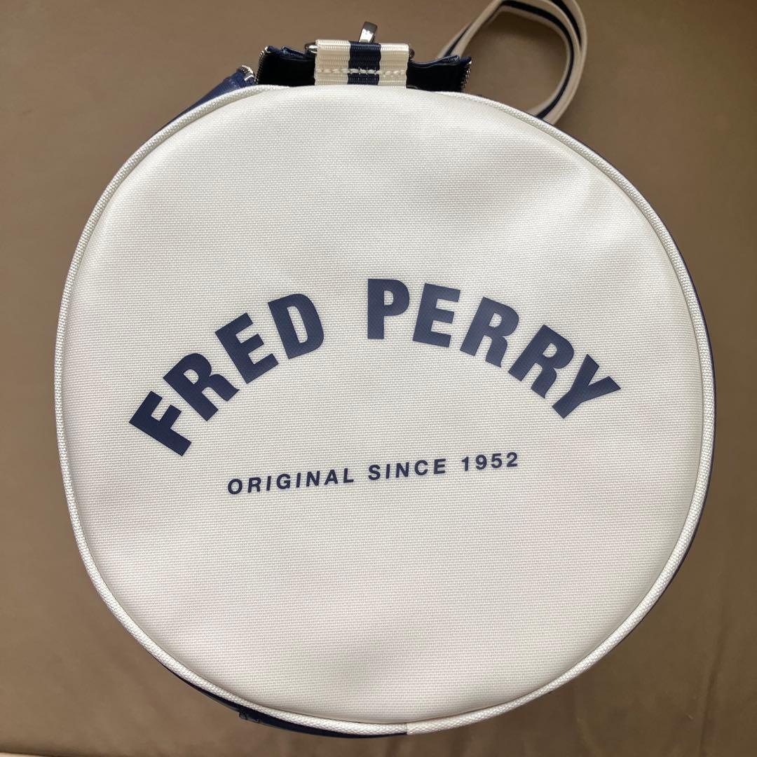 FRED PERRY ドラムバッグ ボストンバッグ