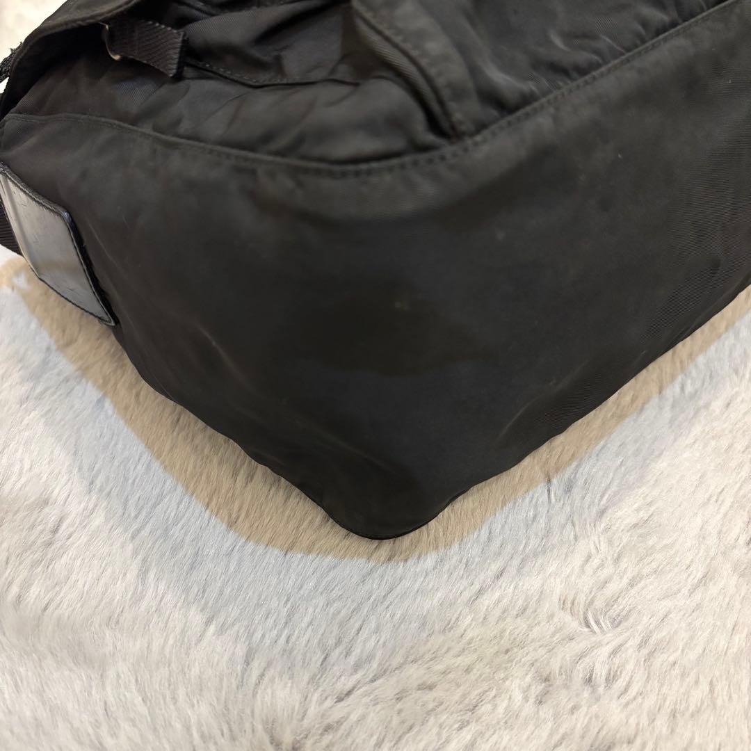 ✨美品✨プラダ ショルダーバッグ 三角ロゴ ナイロン ブラック メッセンジャー