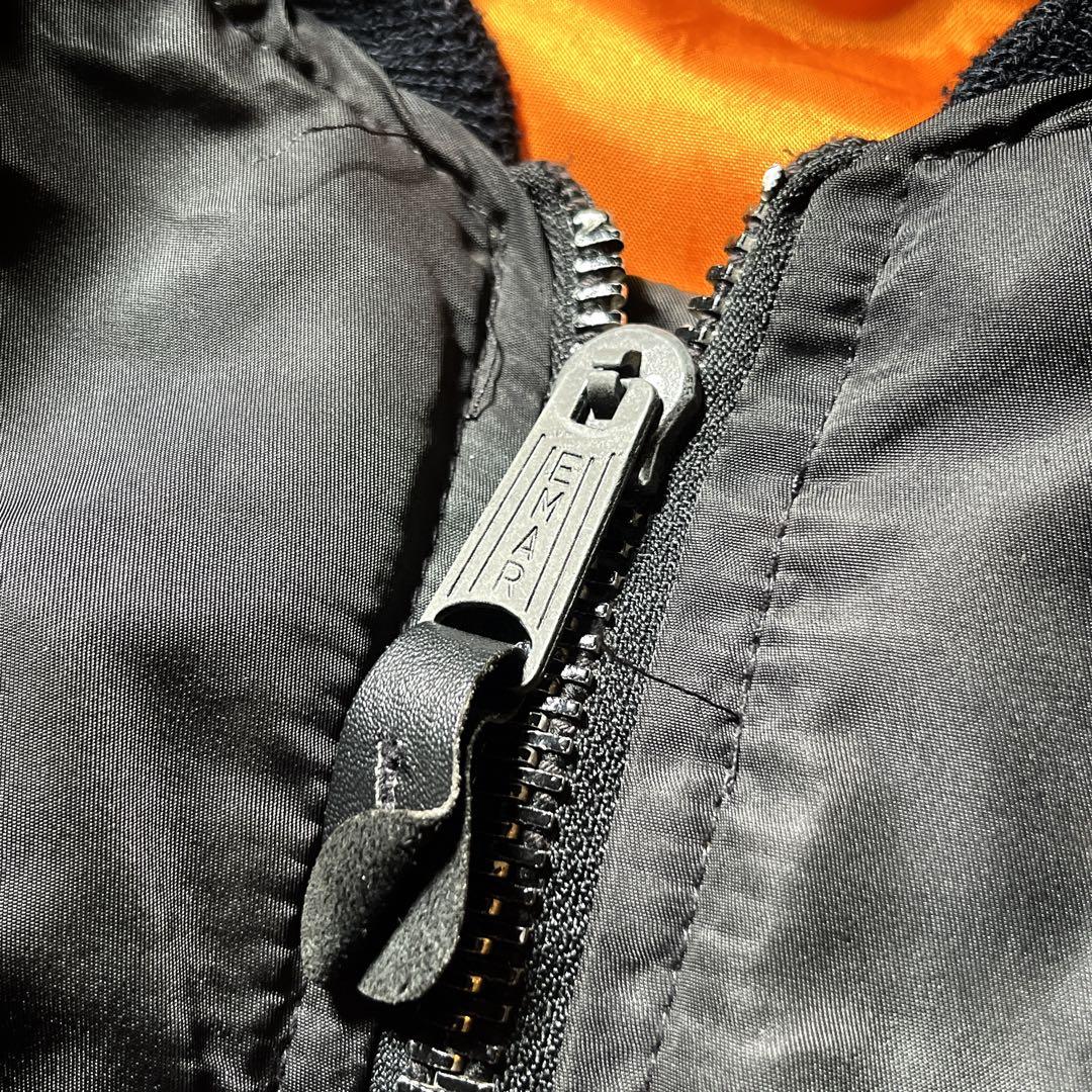 USA製 レザー革胸タグ　90S アヴィレックス MA-1 フライトジャケット