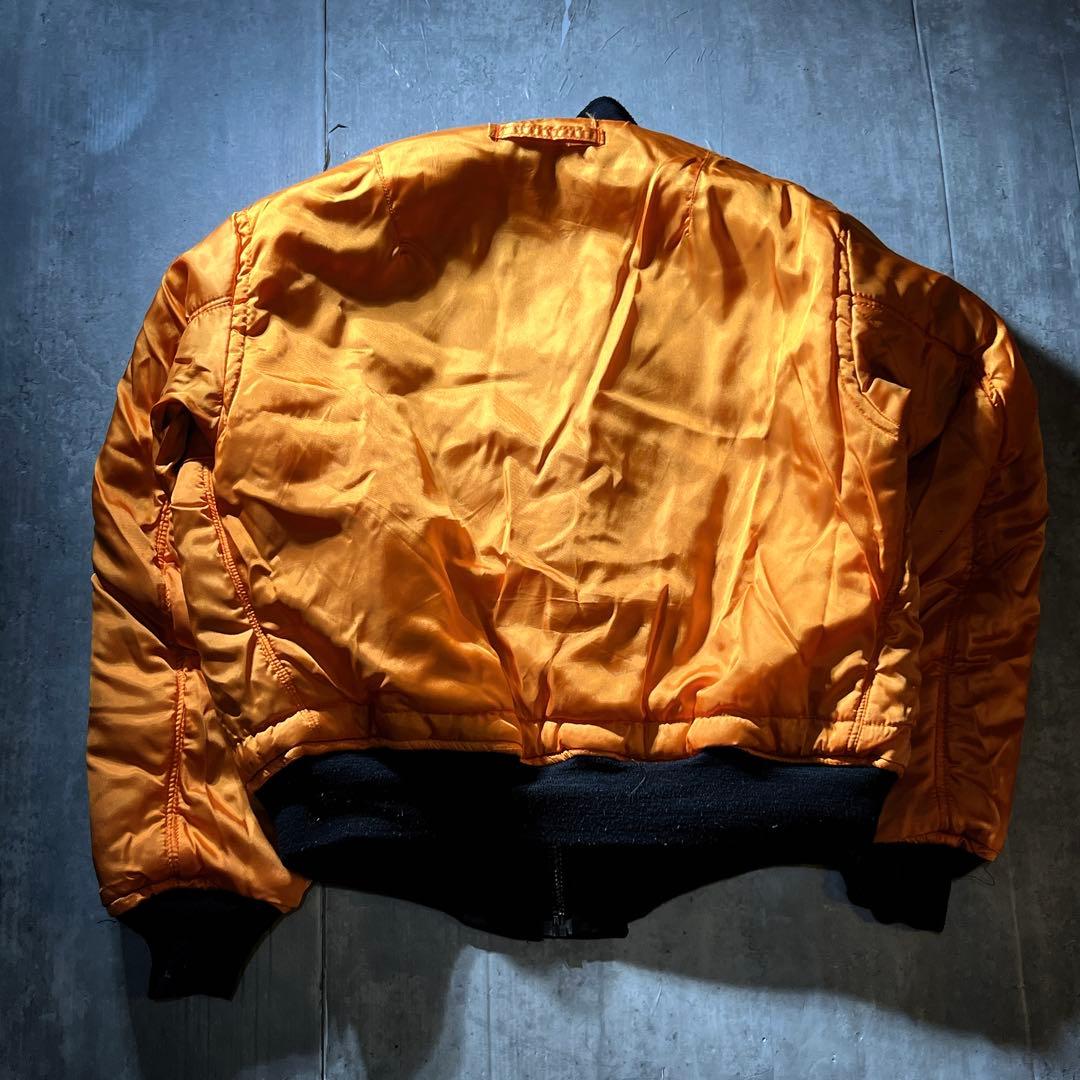 USA製 レザー革胸タグ　90S アヴィレックス MA-1 フライトジャケット