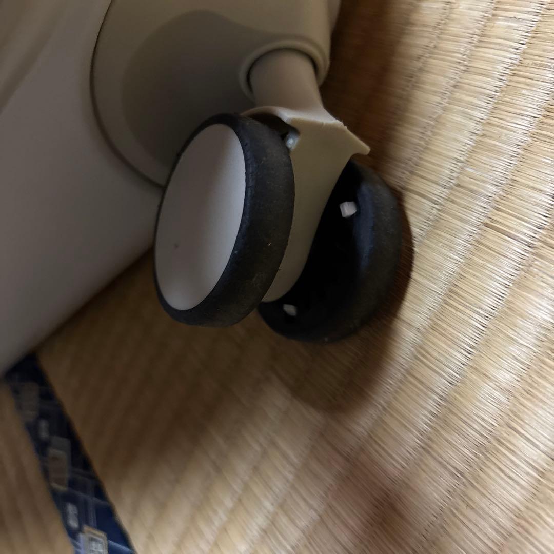 ホワイト キャリーケース